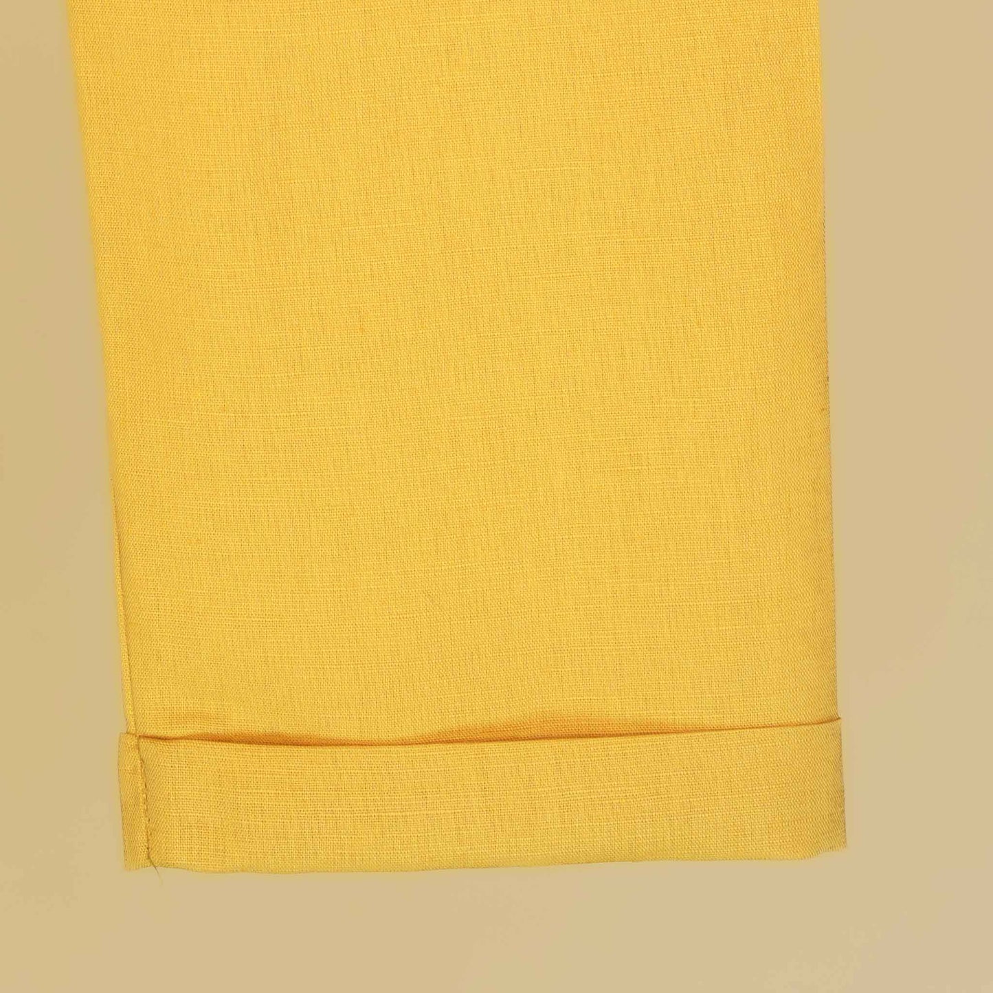 Pantalone lungo da bambino con orlo risvoltato e elastico in vita particolare orlo