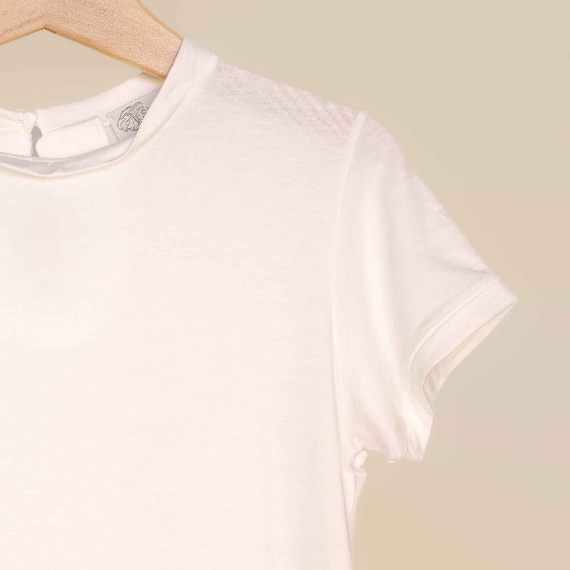 T-shirt_classica_girocollo particolare sul tessuto