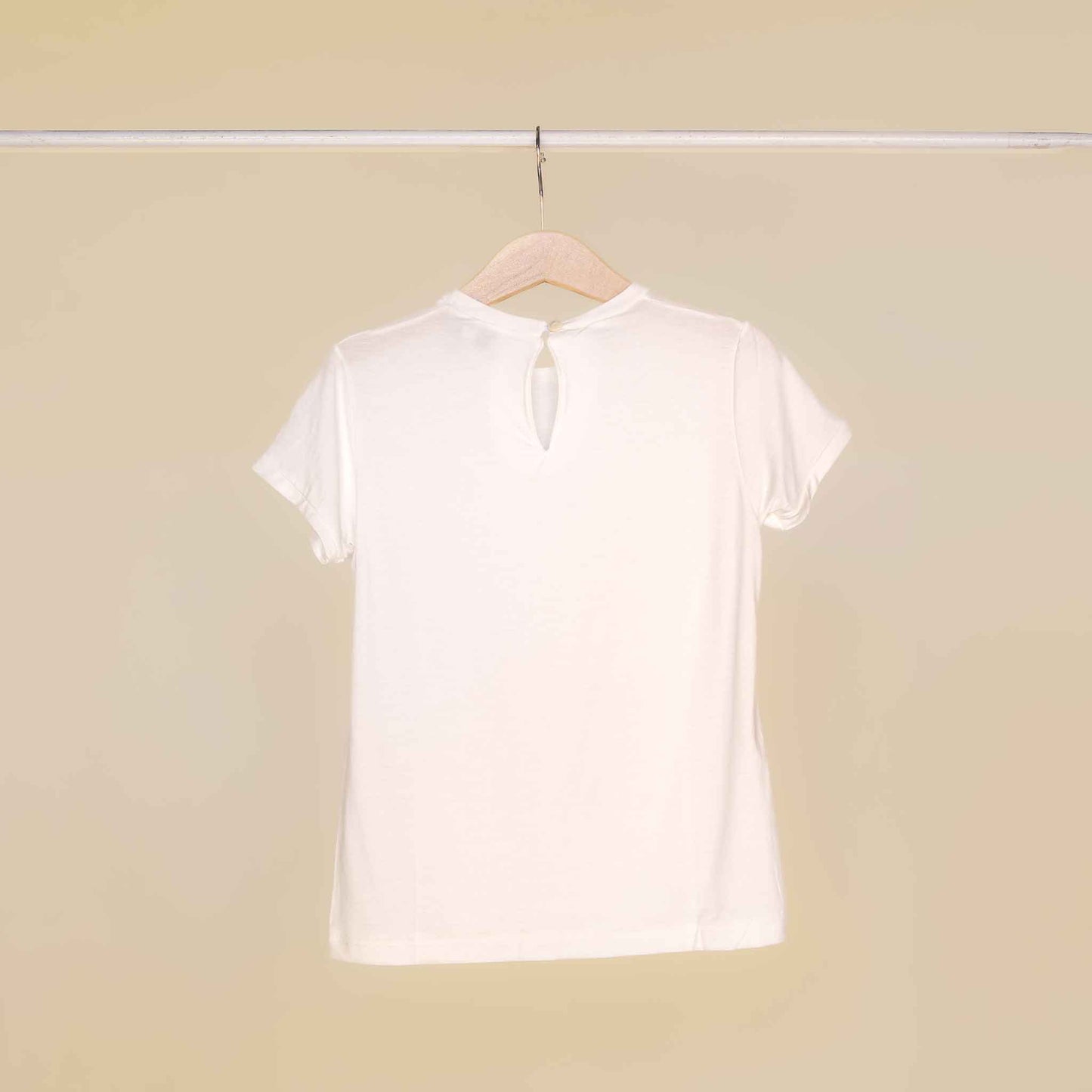 T-shirt_classica_girocollo vista posteriore